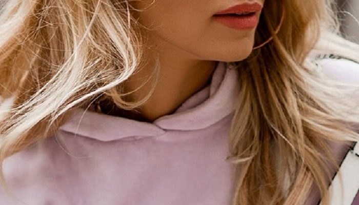 Bluzy oversize: trend na wiosnę