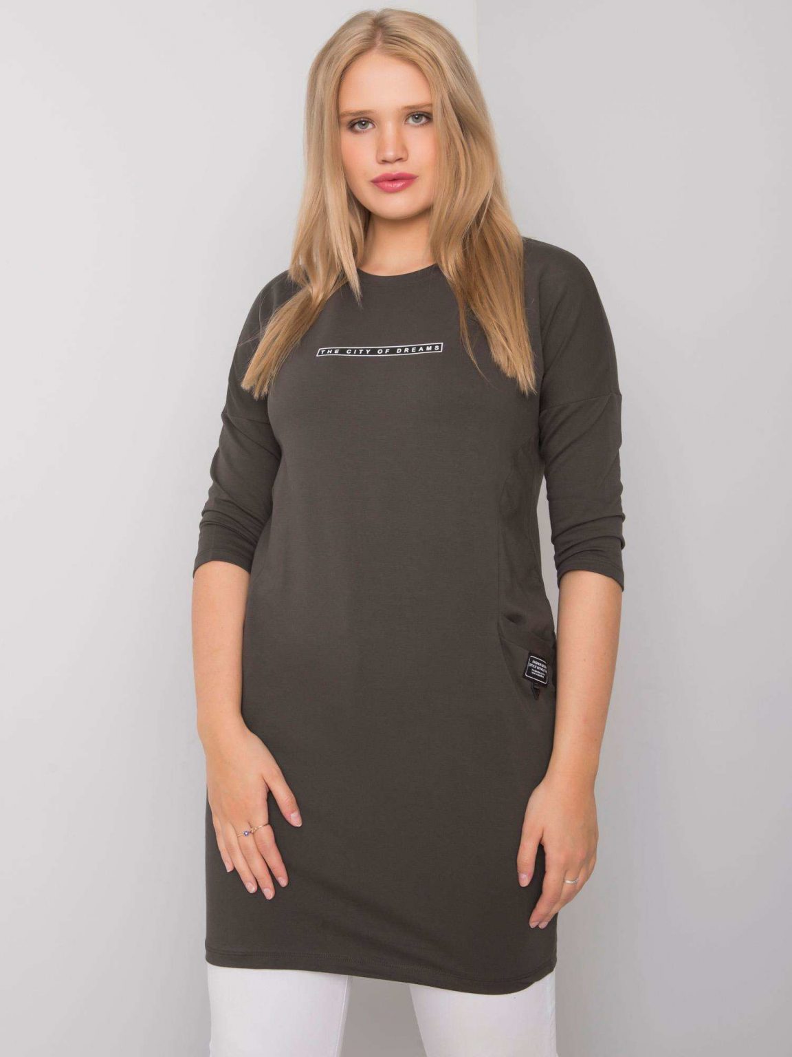Ciemna khaki sukienka plus size z kieszeniami Sereia