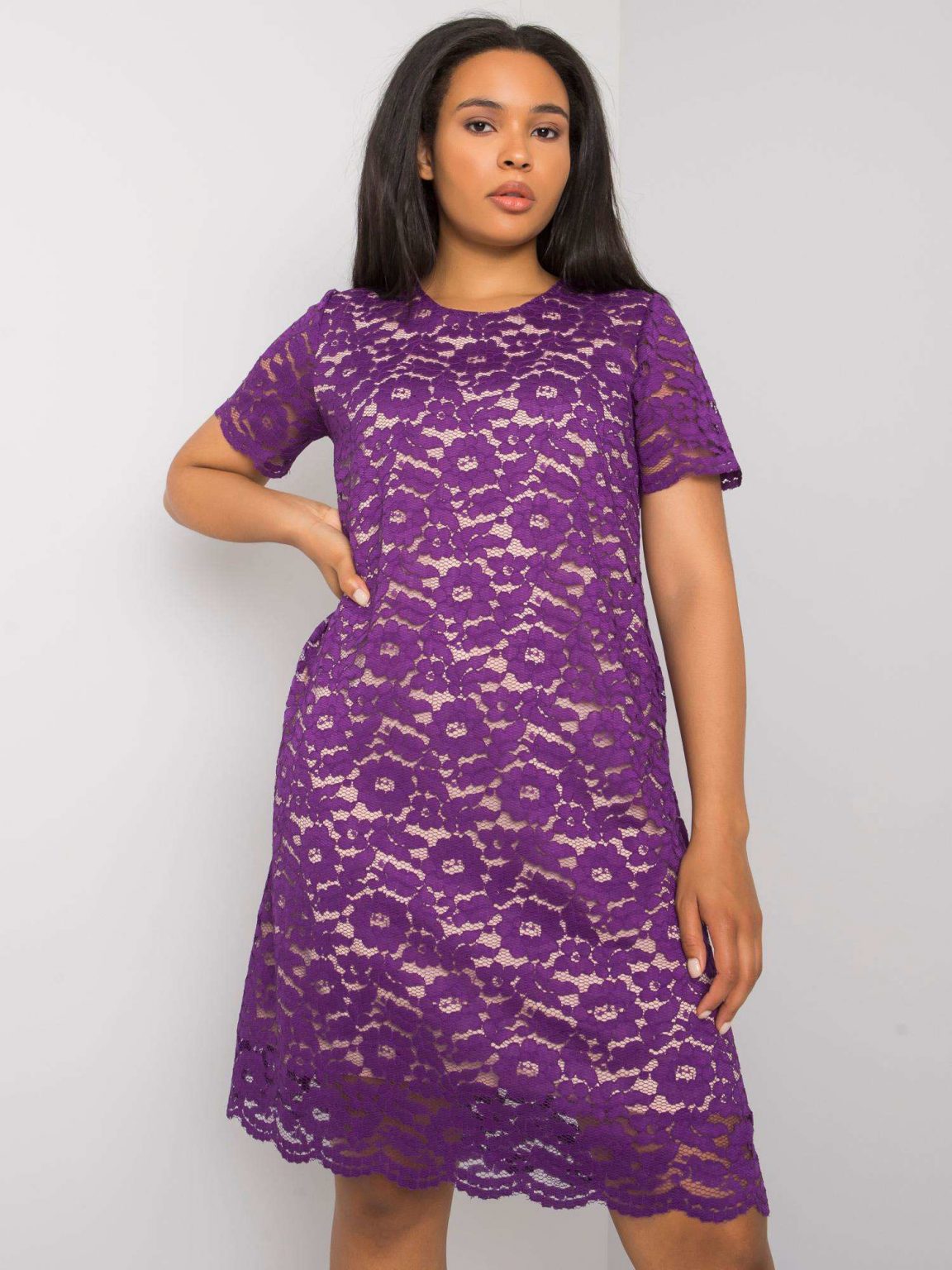 Fioletowa sukienka koronkowa plus size Ginny