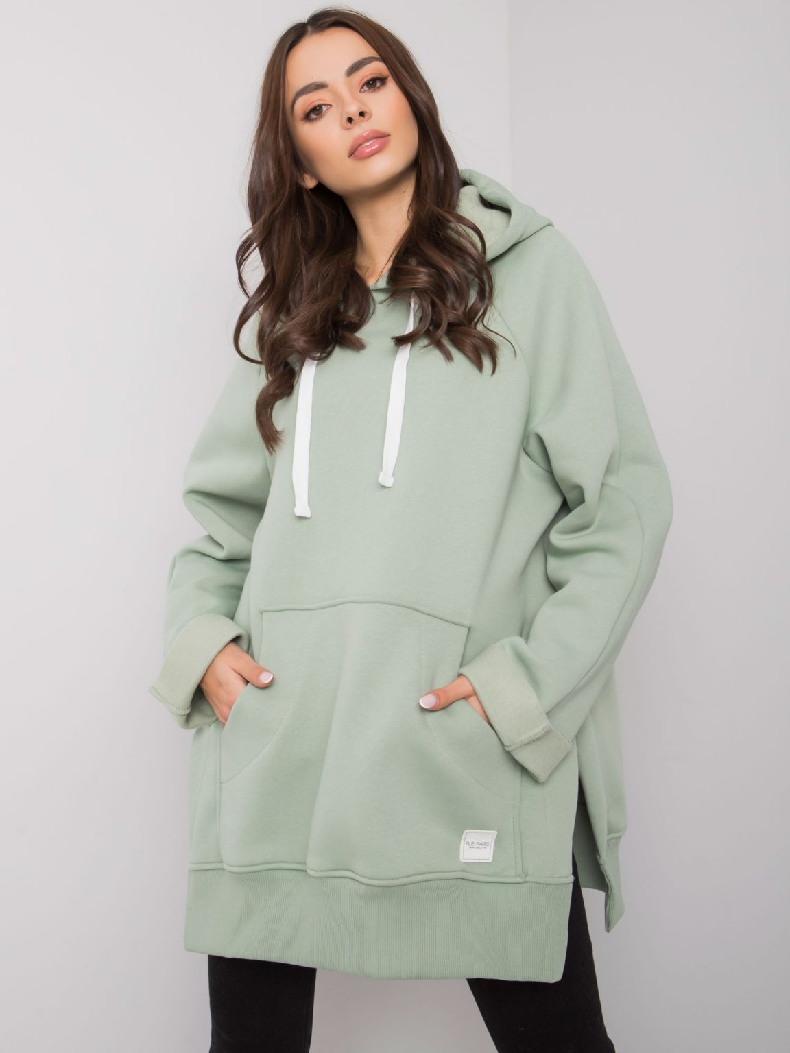 Pistacjowa bluza kangurka Arno RUE PARIS