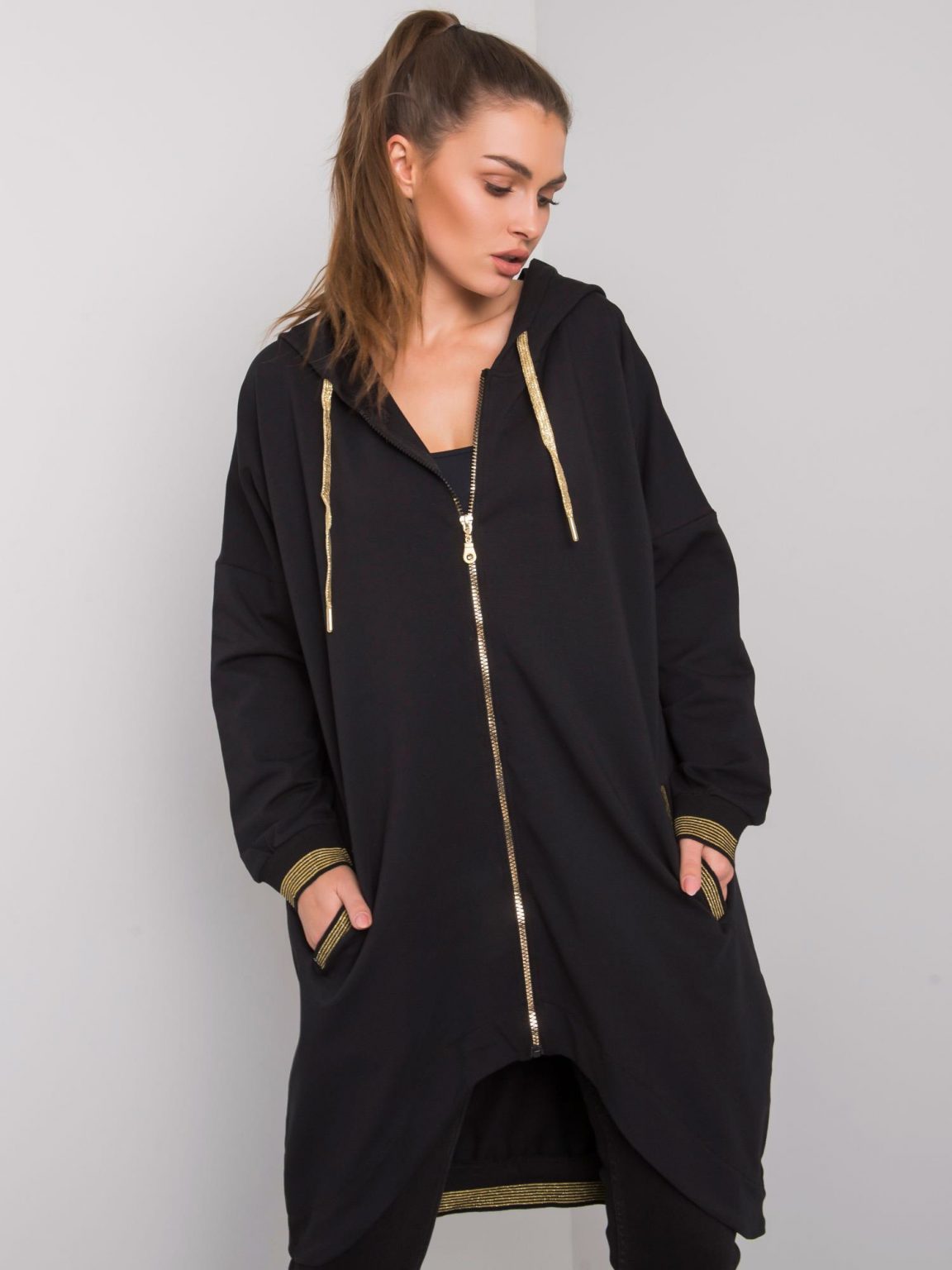 Czarna bluza rozpinana Alissa