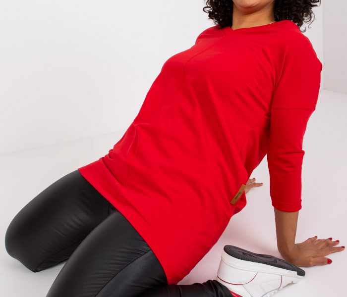 Hurtownia Czerwona dresowa tunika z dekoltem V plus size Sue