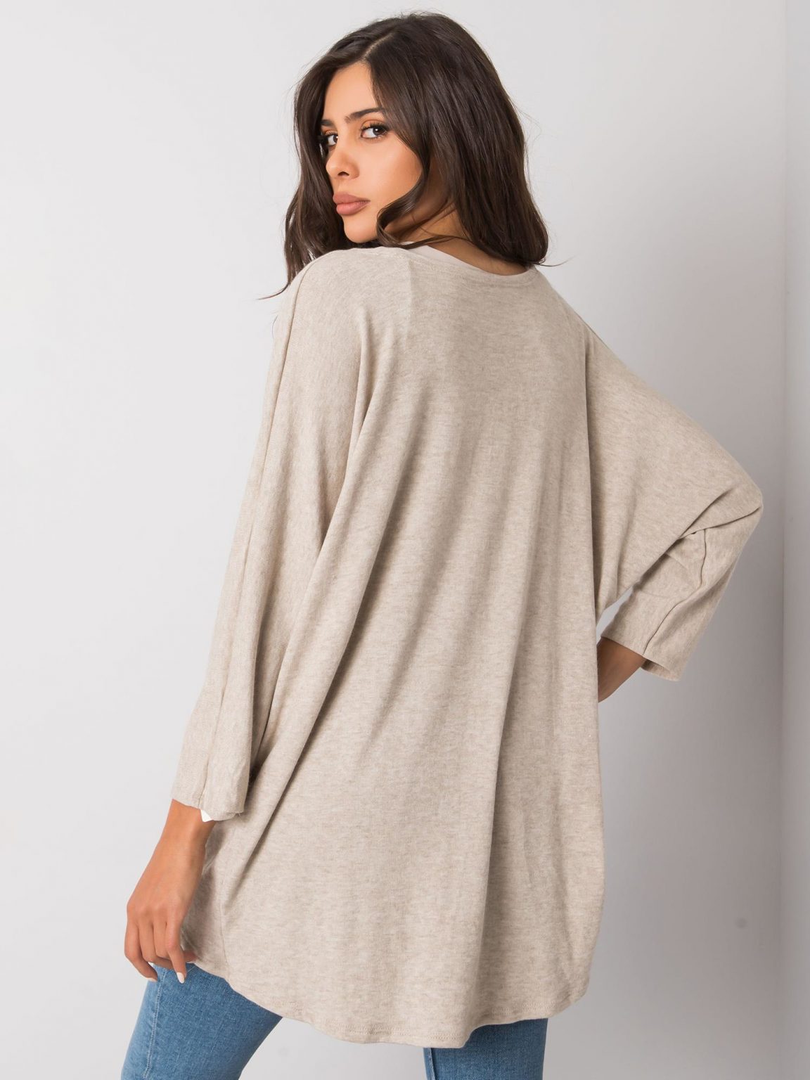 Beżowa narzutka dzianinowa Rubbie