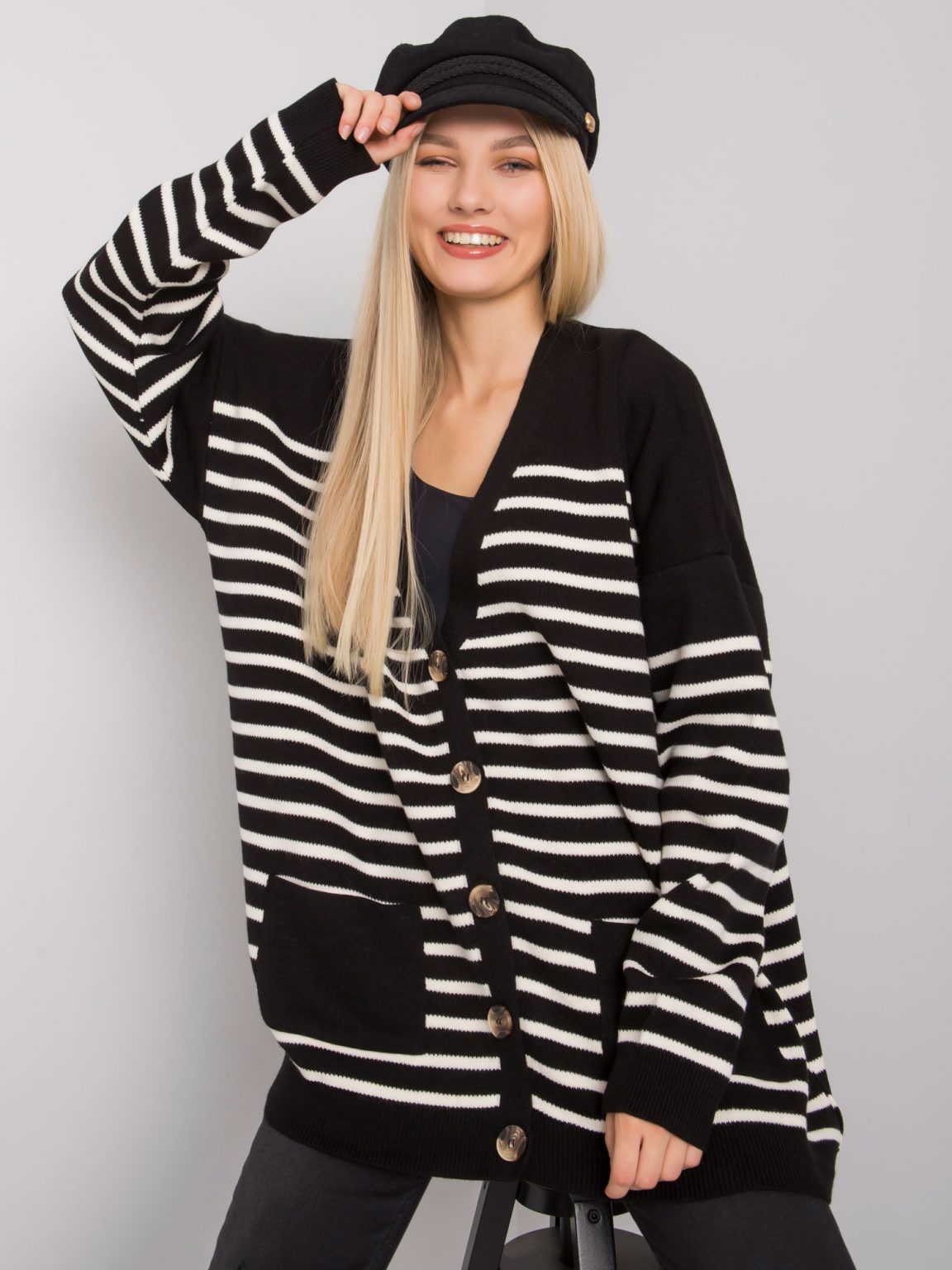 Czarny sweter damski rozpinany Trenton