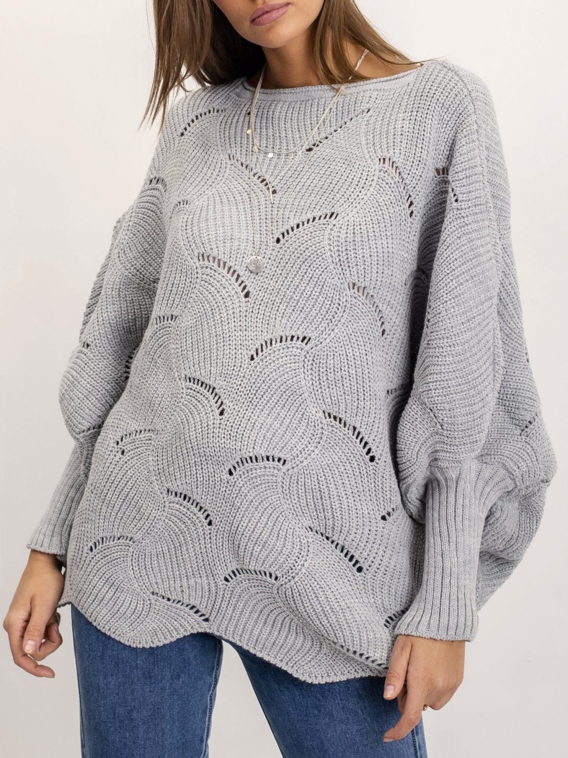 Szary sweter Poncho