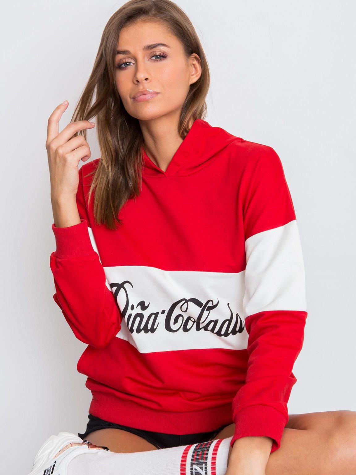 Czerwona bluza Pina