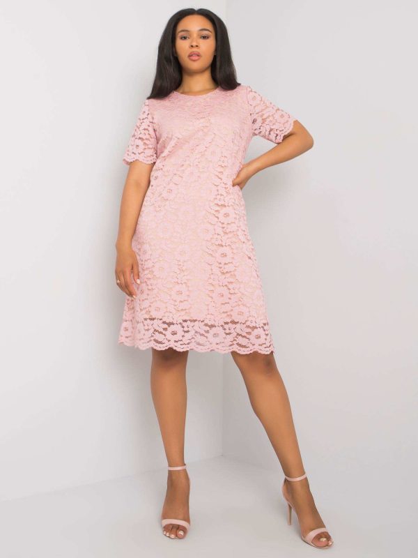 Różowa sukienka koronkowa plus size Ginny