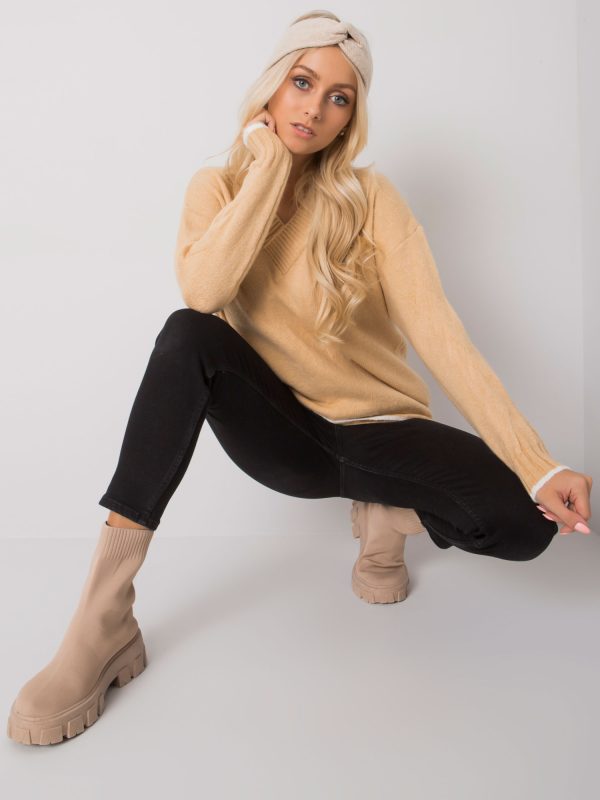 Camelowy sweter w serek Girona RUE PARIS