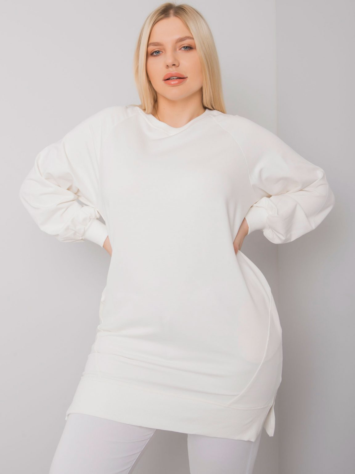 Ecru gładka bluza plus size Toledo