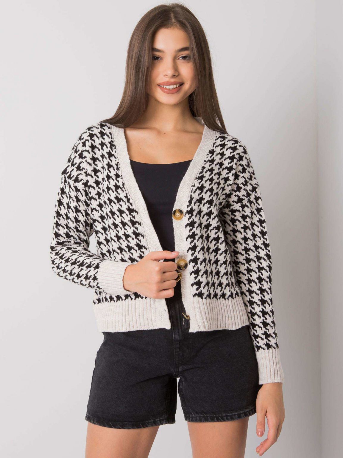 Czarny-ecru damski sweter rozpinany we wzory Nyima