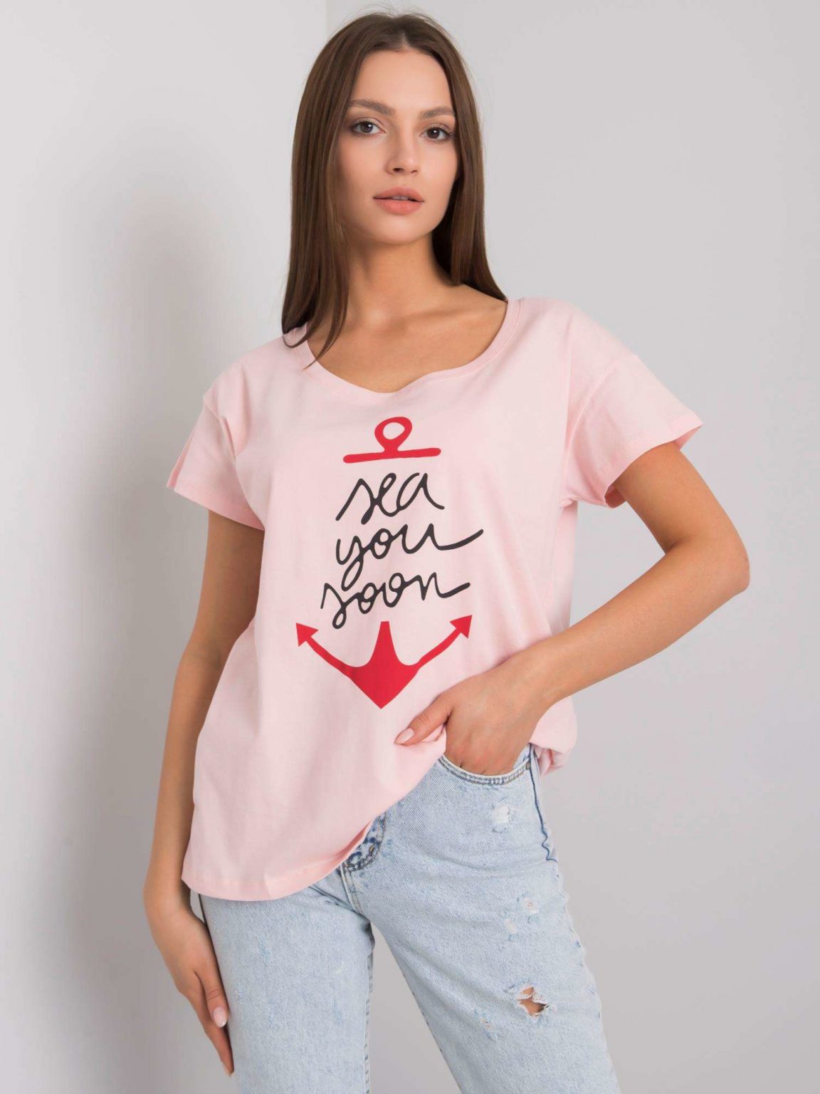 Jasnoróżowy t-shirt z nadrukiem Silva