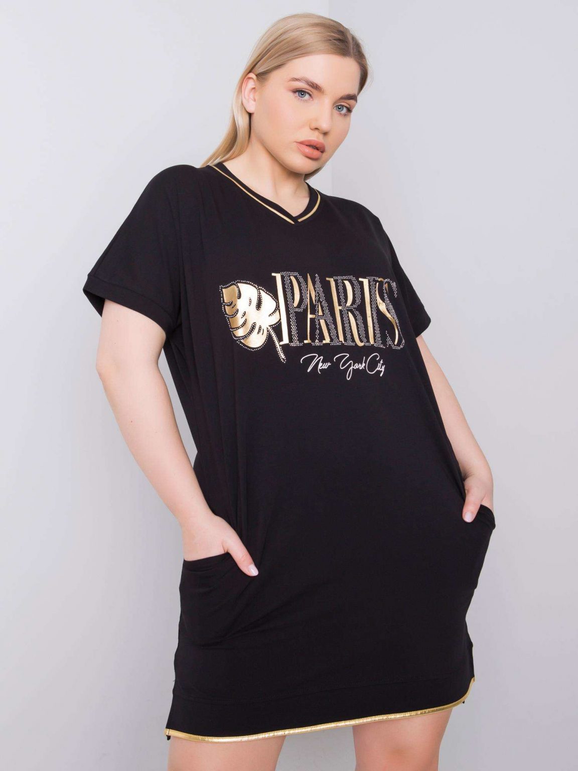 Czarna sukienka plus size Tonette