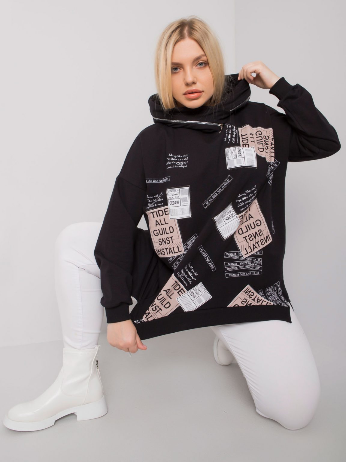 Czarna bluza z kapturem plus size Ives