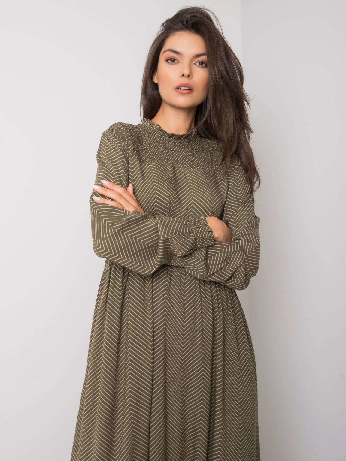 Khaki sukienka z printami Layal FRESH MADE