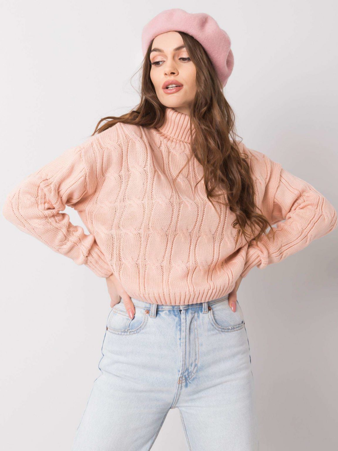 Brzoskwiniowy sweter Augusta