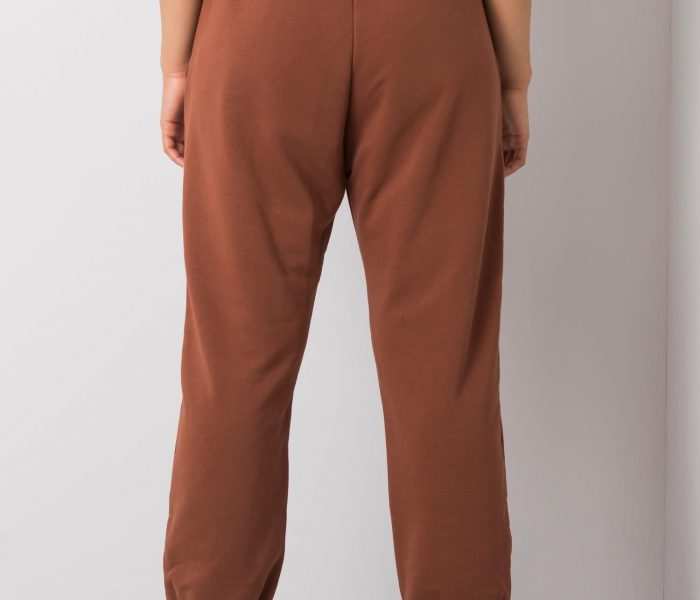 Hurtownia Brązowe spodnie dresowe plus size basic Ainhoa