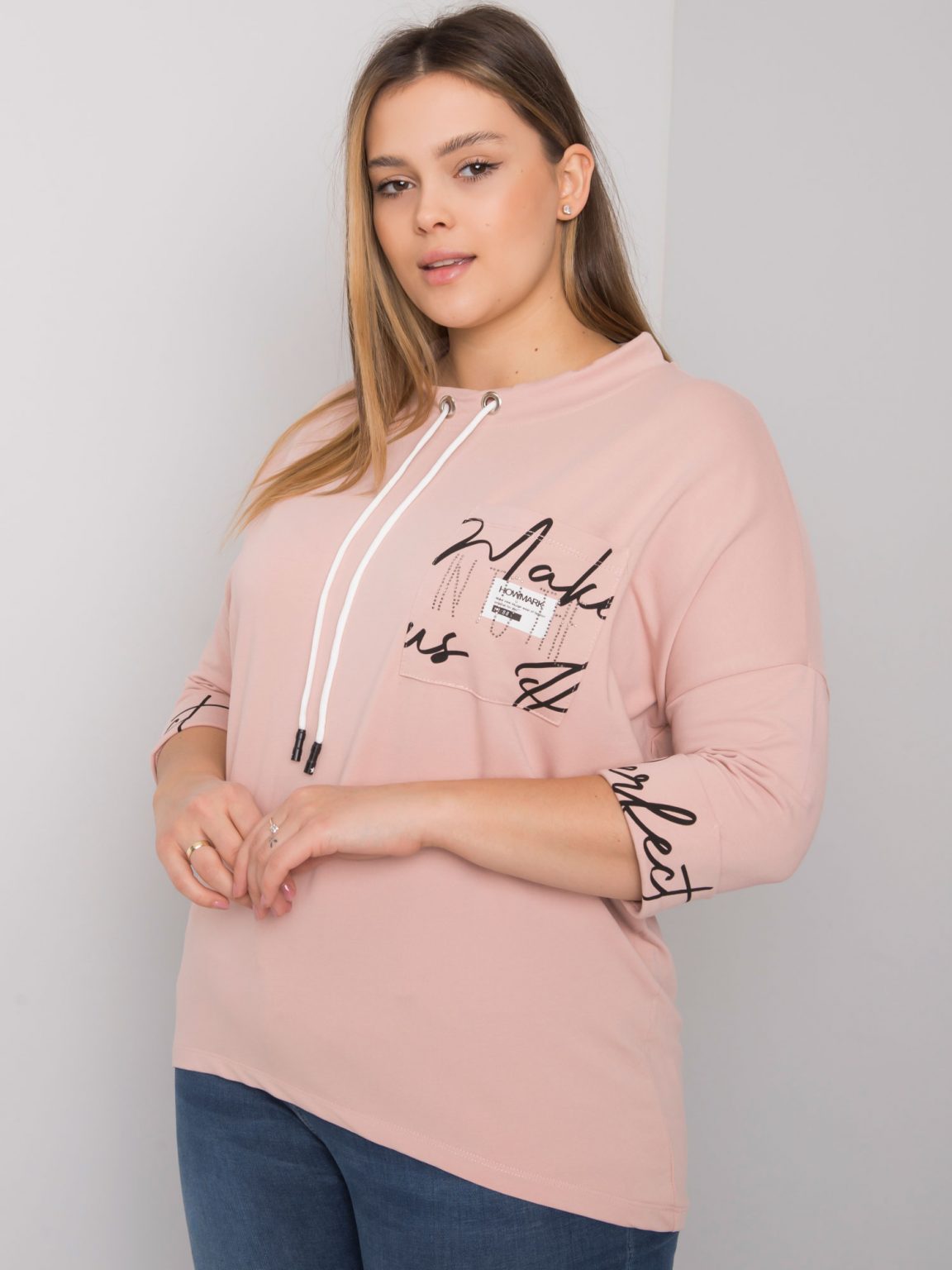 Brudnoróżowa bluzka plus size z printem Susan