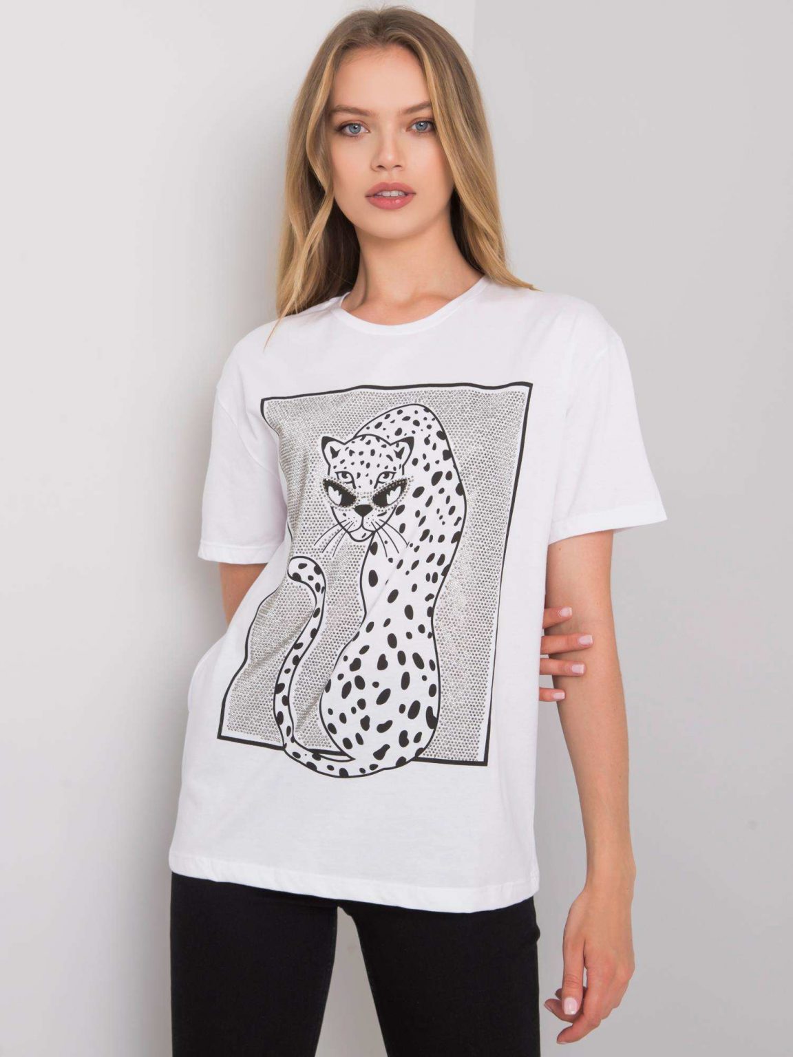 Biały t-shirt z nadrukiem Sarra