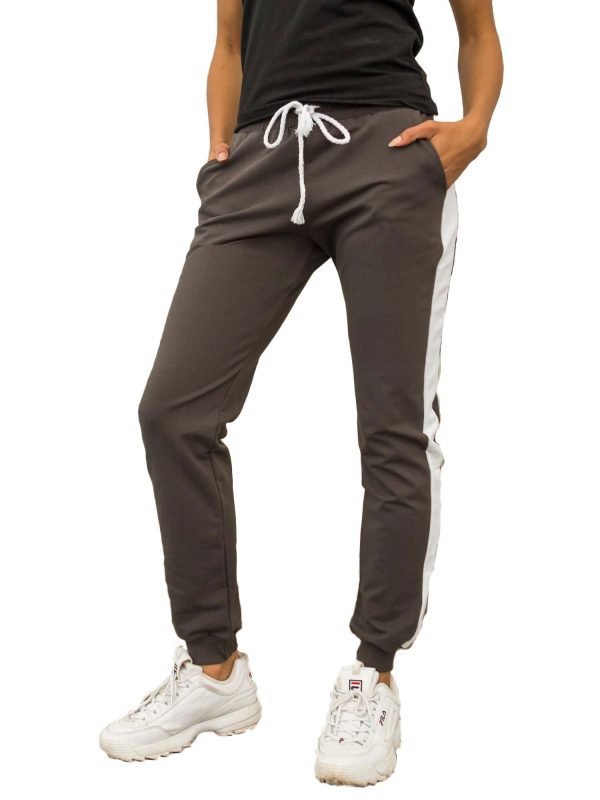 Ciemne khaki spodnie Carter