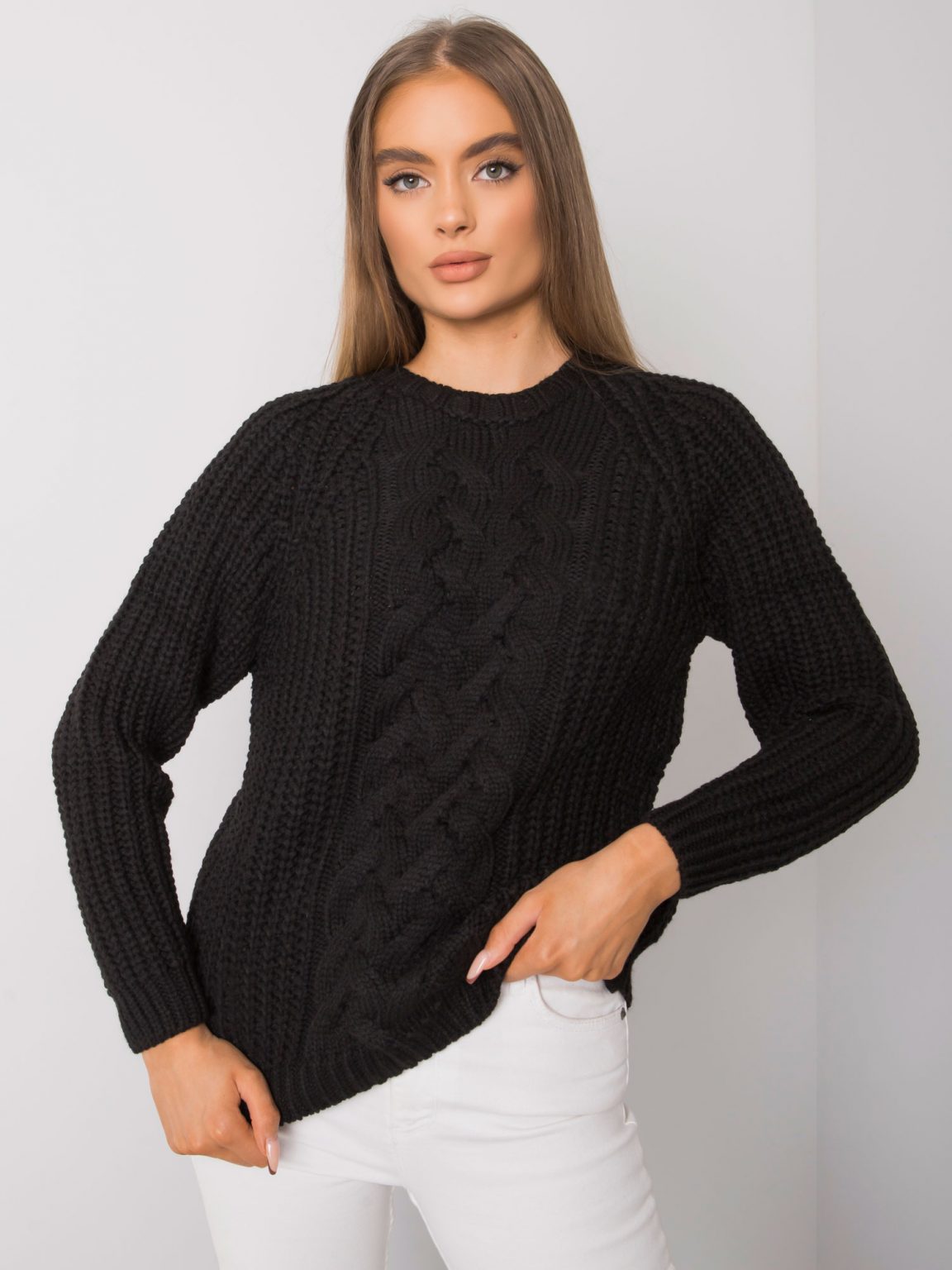 Czarny sweter z warkoczami Jacksonville RUE PARIS