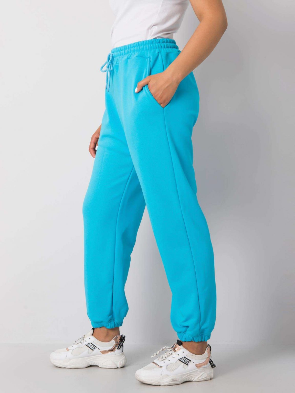 Niebieskie spodnie dresowe plus size basic Ainhoa