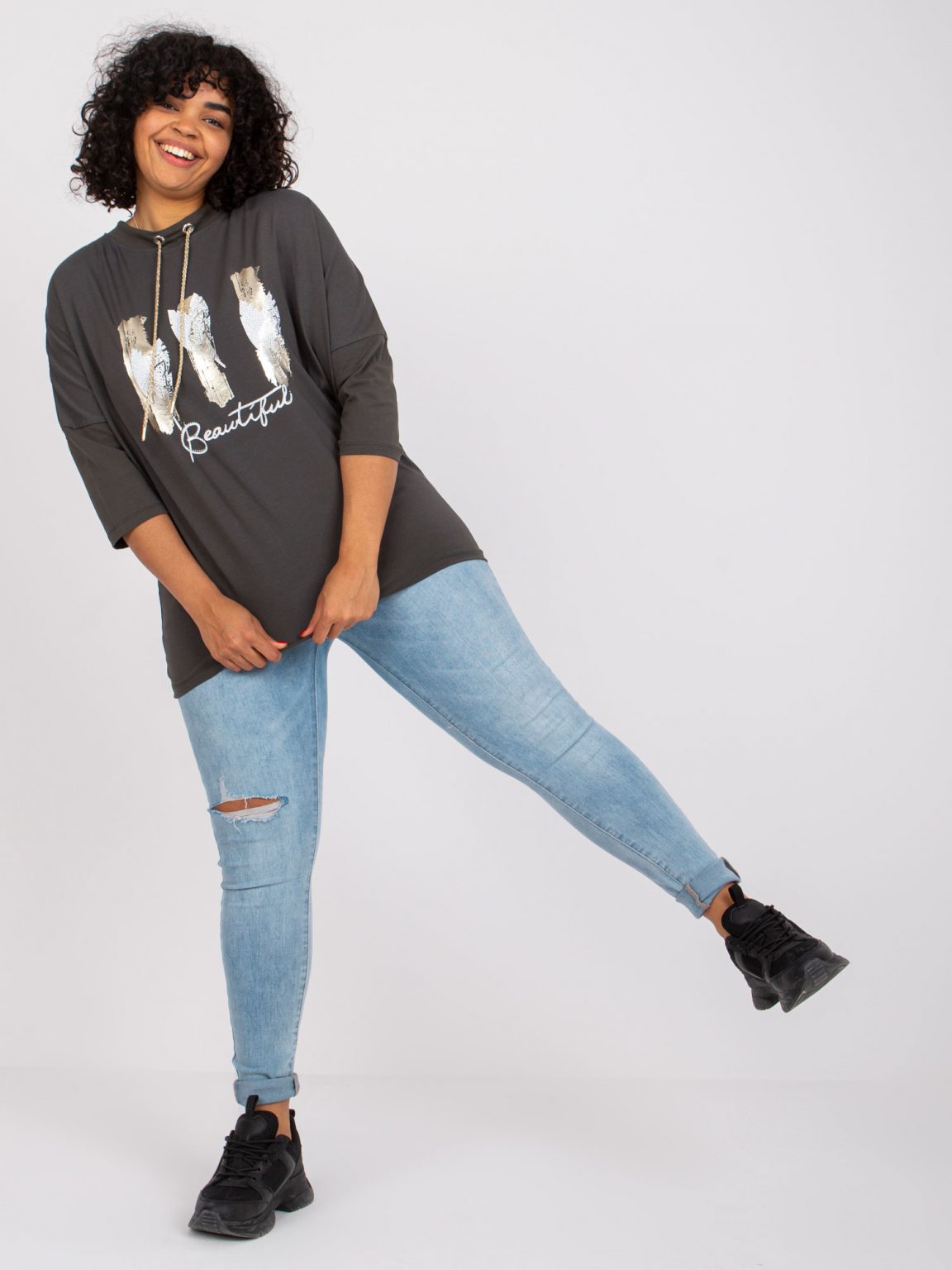 Khaki bluzka plus size z aplikacją Ronnie