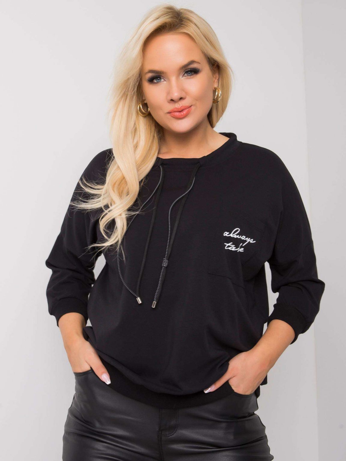 Czarna bawełniana bluza plus size Shelly