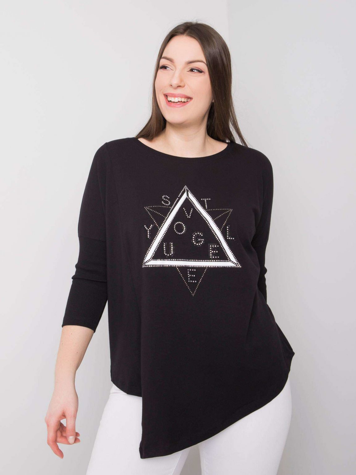 Czarna bluzka plus size z aplikacją Wendy