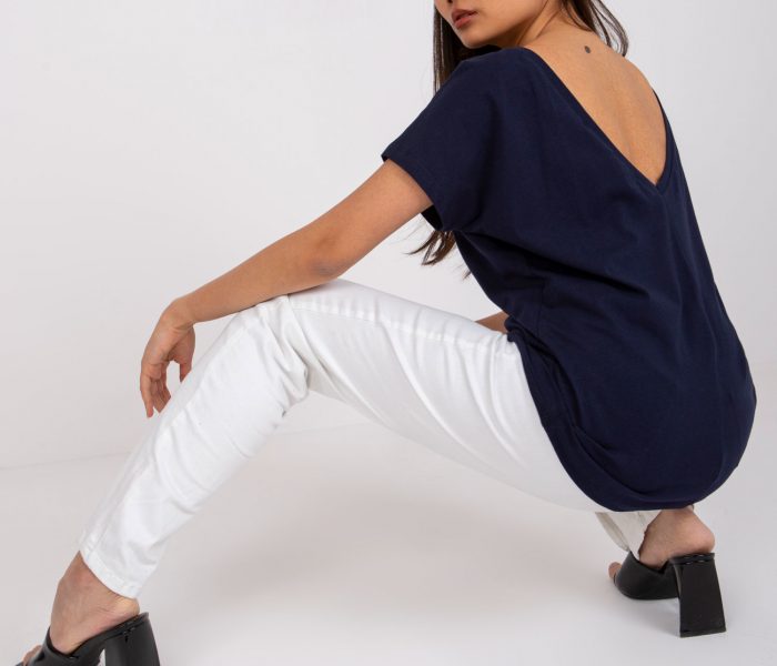 Hurtownia Granatowy t-shirt basic z dekoltem na plecach Fire