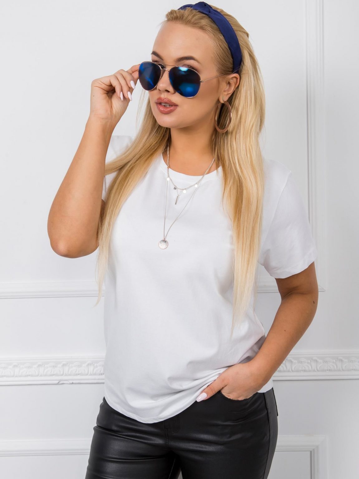 Biały t-shirt plus size Jennie