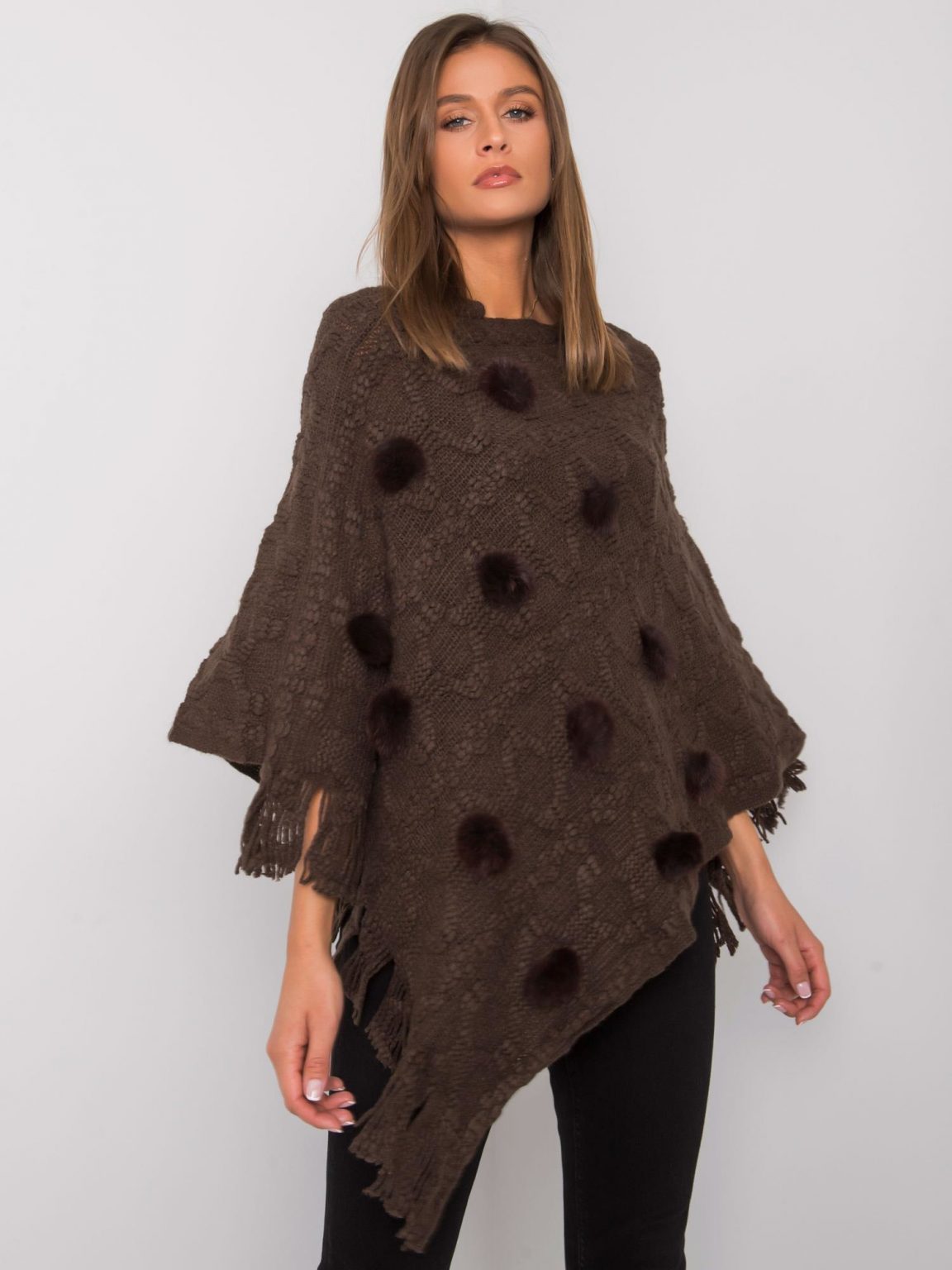 Brązowe poncho z pomponami Talisha