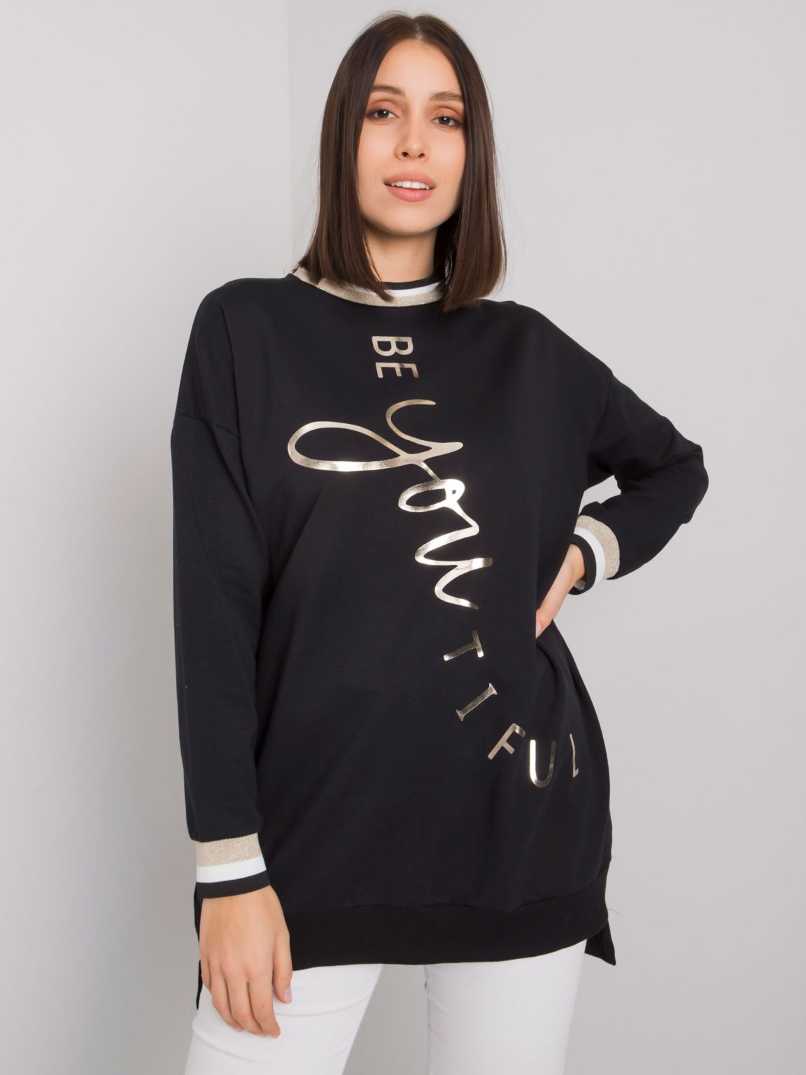 Czarna bawełniana tunika plus size z napisem Jamellia