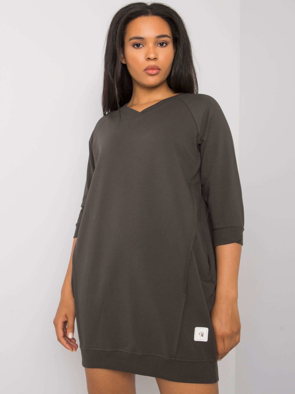 Ciemna khaki bawełniana sukienka plus size Karissa