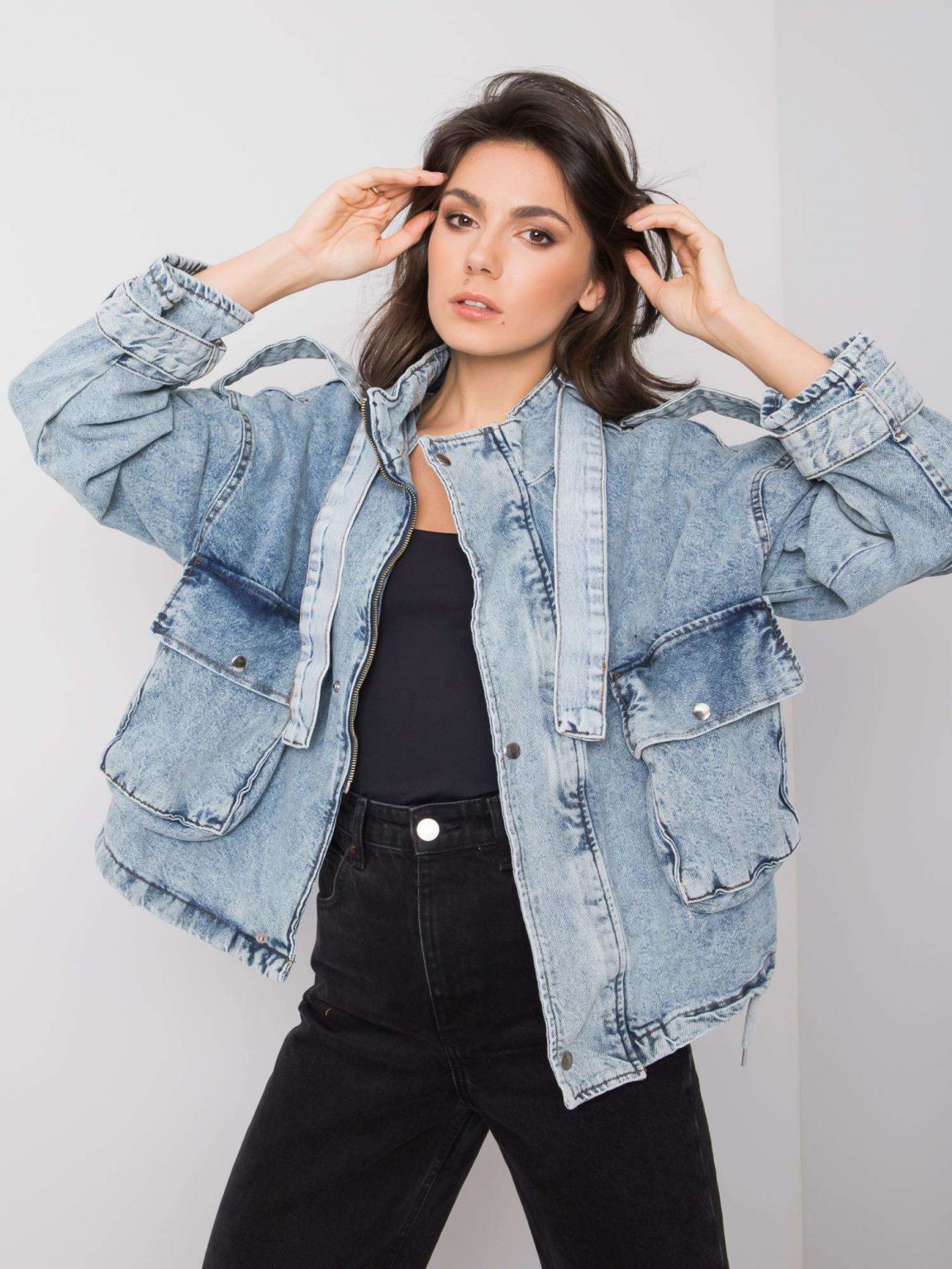Jasnoniebieska kurtka z denimu Kadeesha RUE PARIS