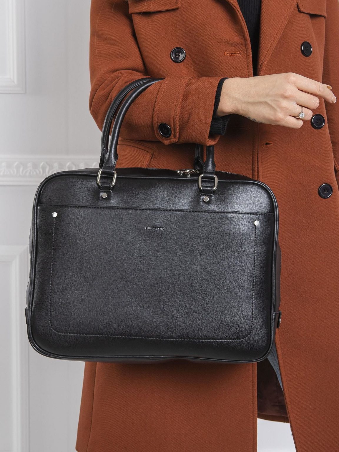 Czarna prostokątna torba damska