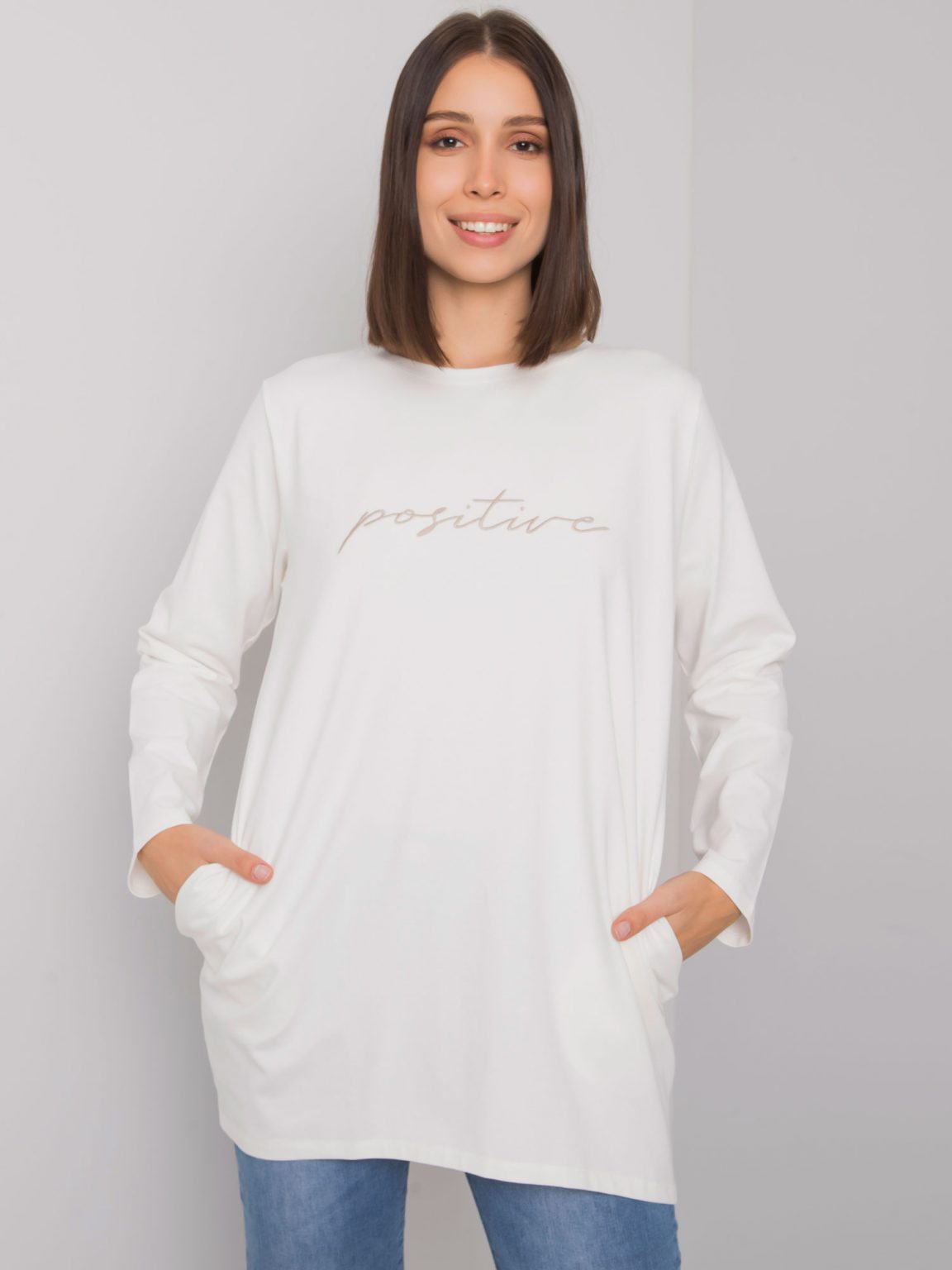 Ecru tunika plus size z napisem Kaylah