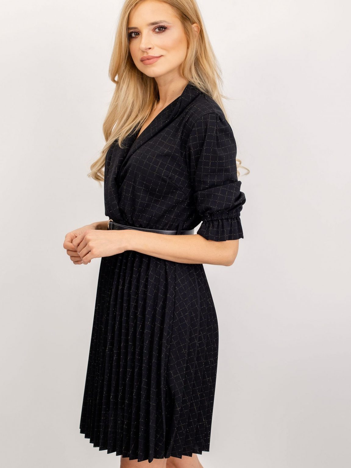 Czarna sukienka Bossing