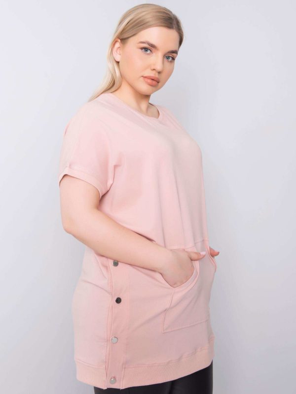 Brudnoróżowa bluzka plus size z kieszenią Newport