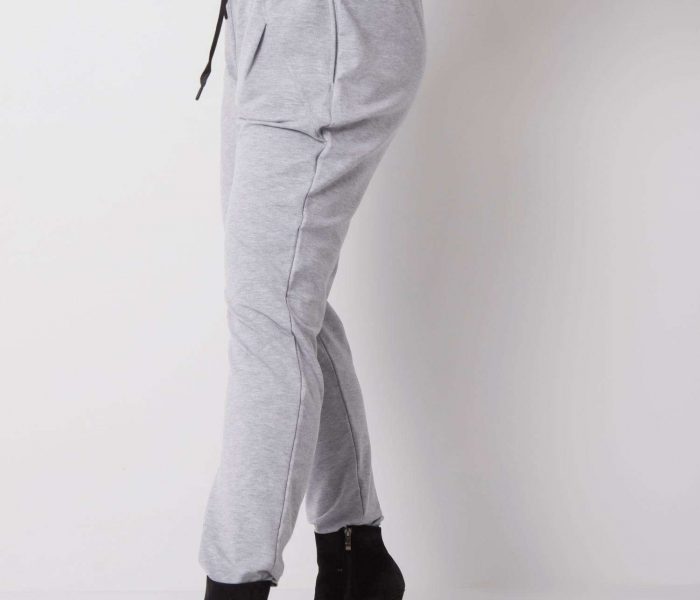 Hurtownia Szare melanżowe spodnie dresowe plus size Anais