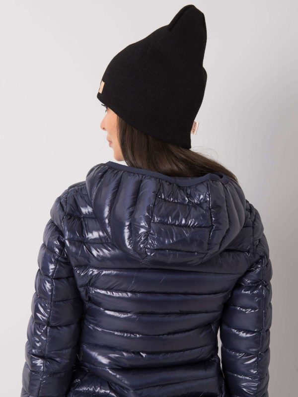 Czarna damska czapka beanie