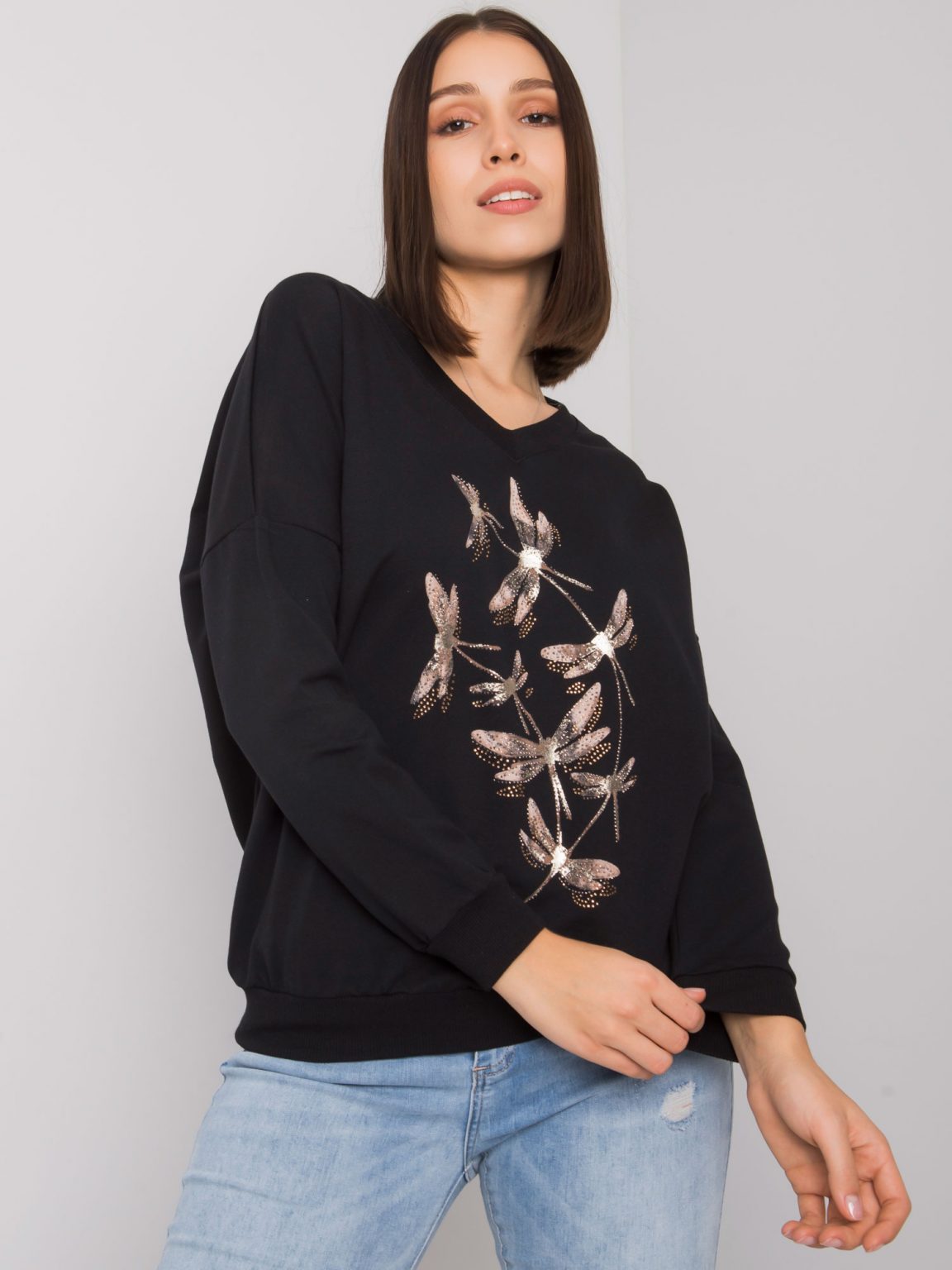 Czarna bluza plus size z dżetami Michella