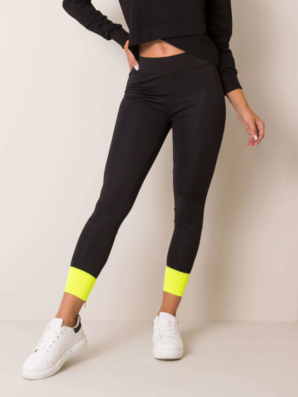 Czarne legginsy Emely