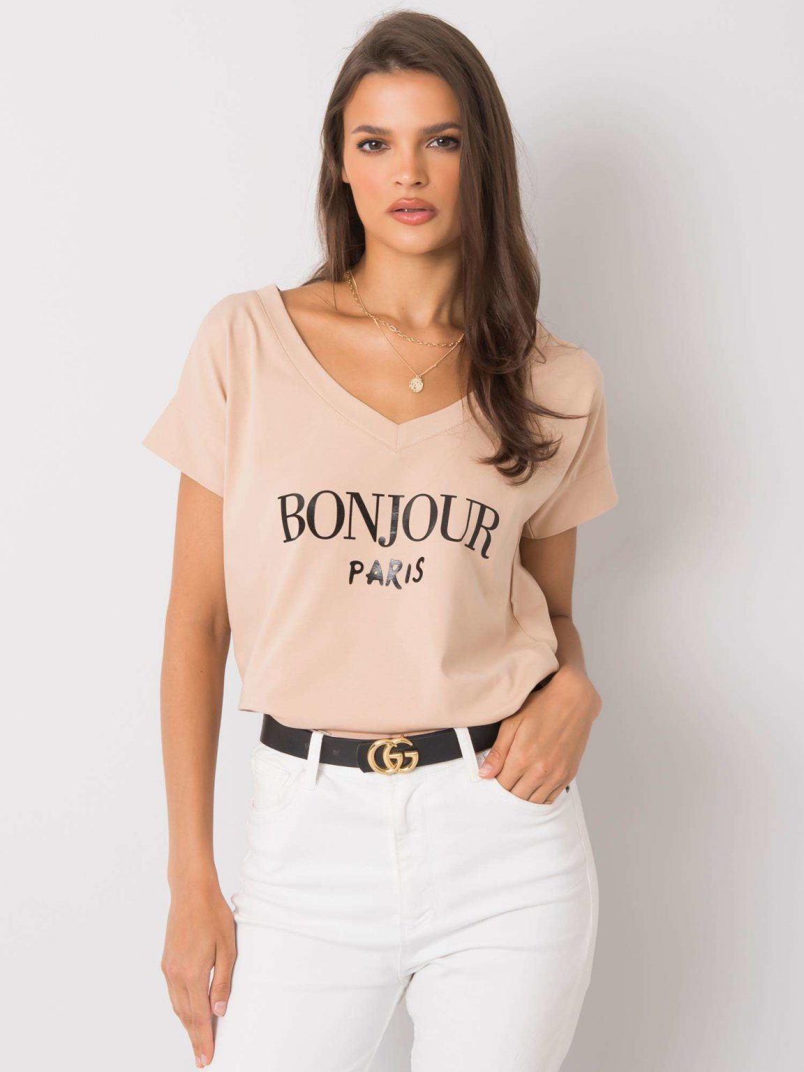 Beżowy t-shirt z napisem Emille