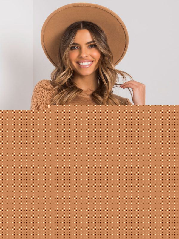 Camelowy sweter z ażurowymi rękawami Tendering RUE PARIS
