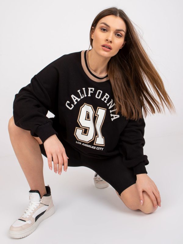 Czarna bluza dresowa z haftem Suzanne