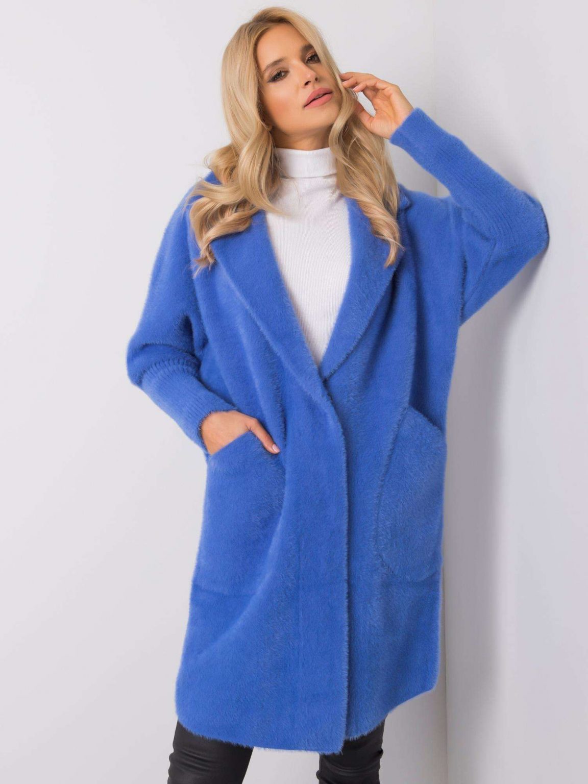 Niebieski płaszcz alpaka Eveline