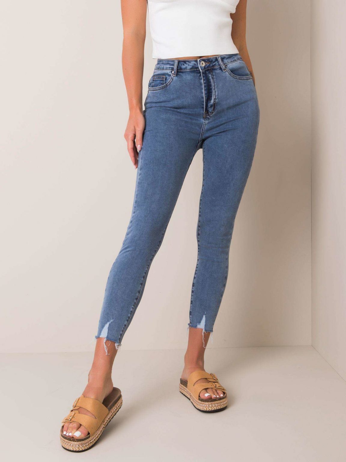 Niebieskie jeansy Cynthia