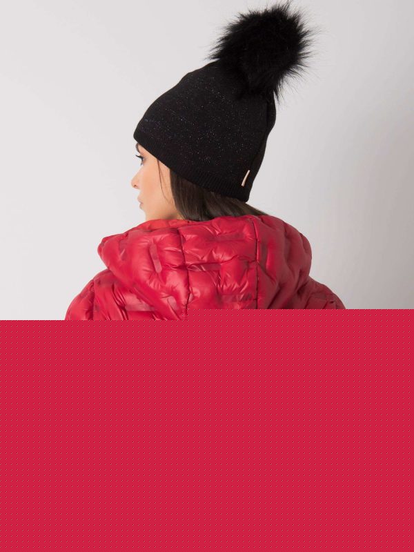 Czarna ocieplana czapka damska z pomponem