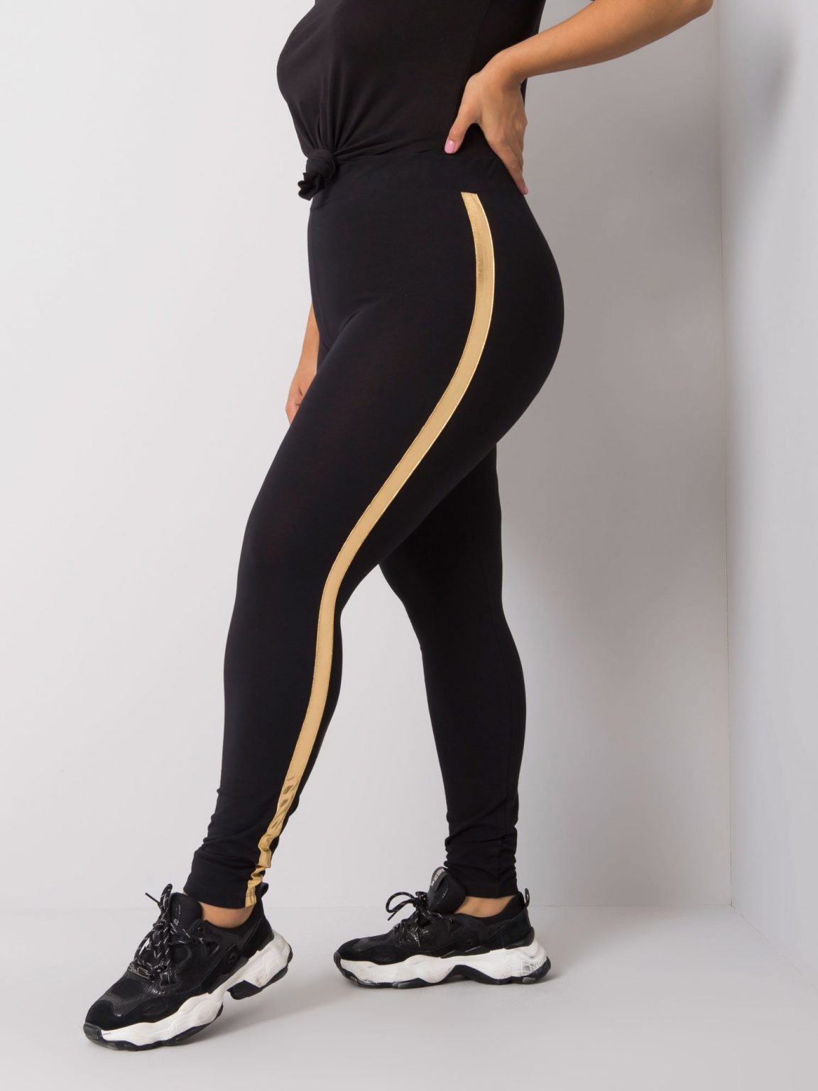 Czarno-złote legginsy plus size z lampasami Charlotta