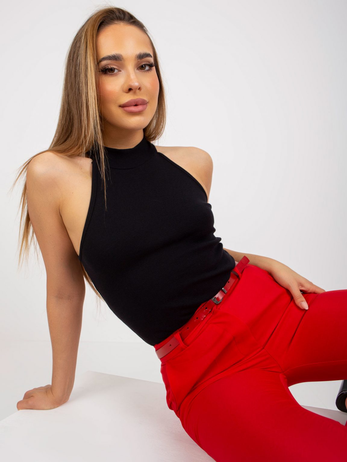 Czarny prążkowany top basic bez rękawów RUE PARIS
